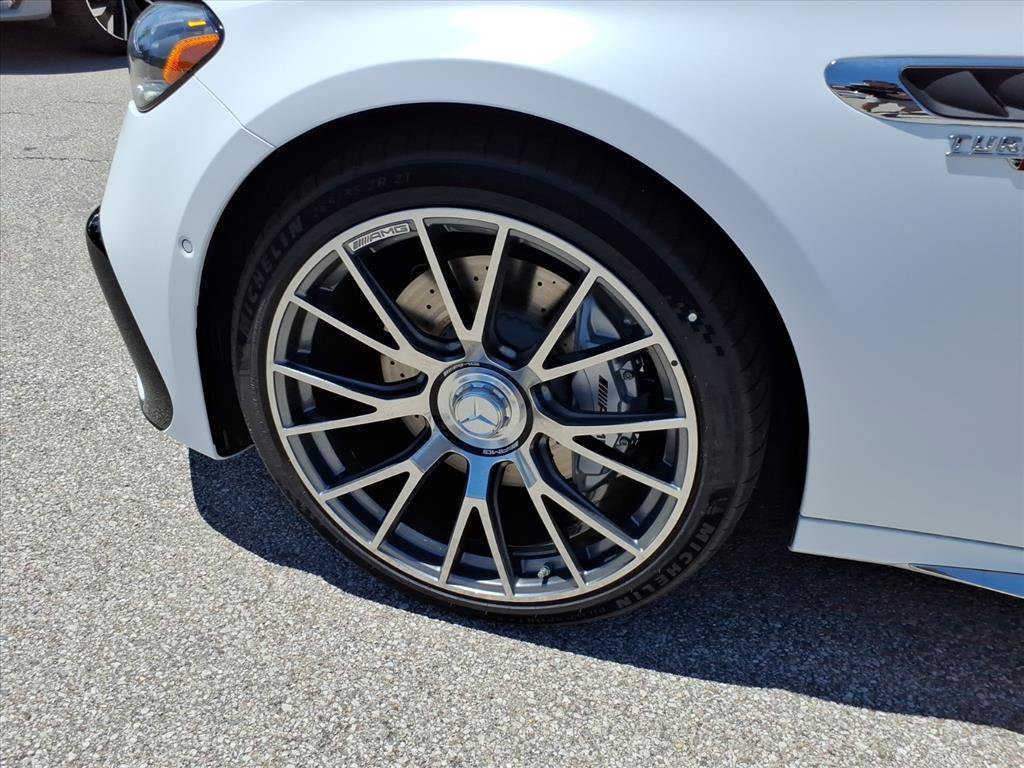 New 2026 MANUFAKTUR Moonlight White Magno Mercedes-Benz AMG® E 53 E 4MATIC+ Sedan image 9