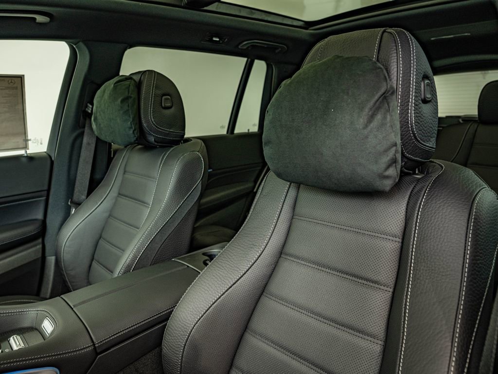 New 2026 Obsidian Black Metallic Mercedes-Benz GLS 450 image 32