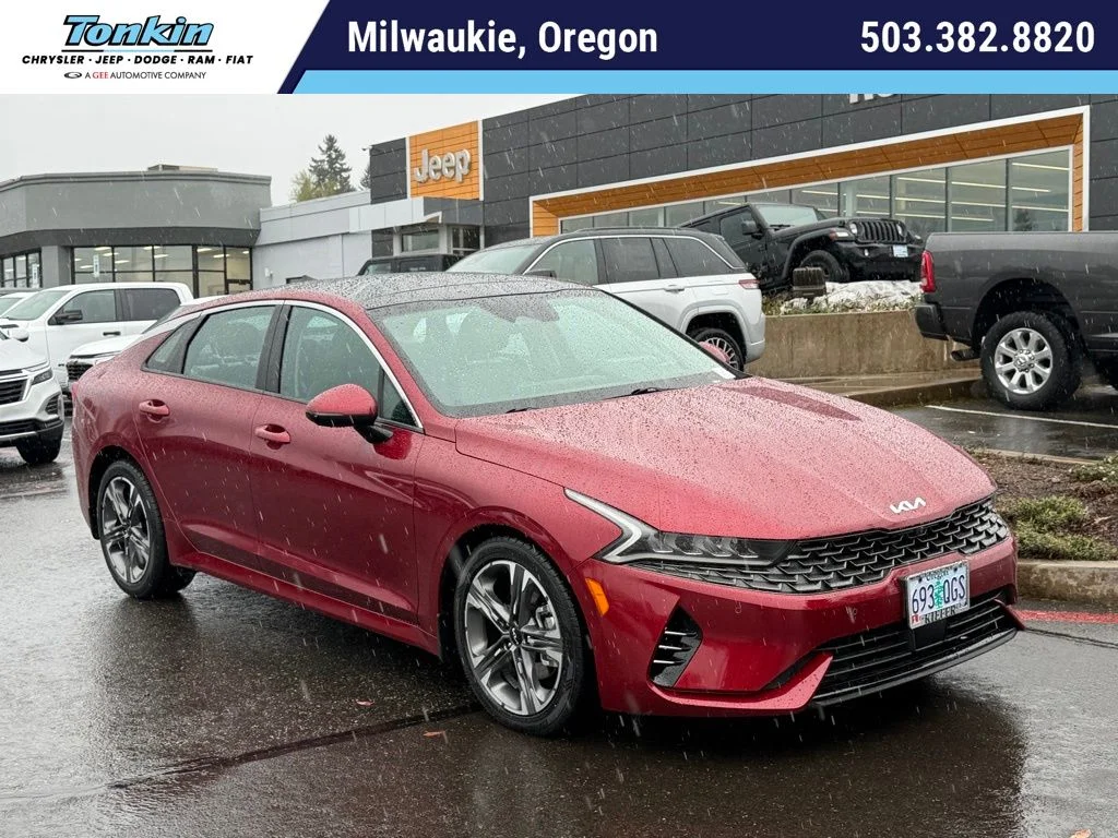 2022 Kia Optima EX FWD's photo