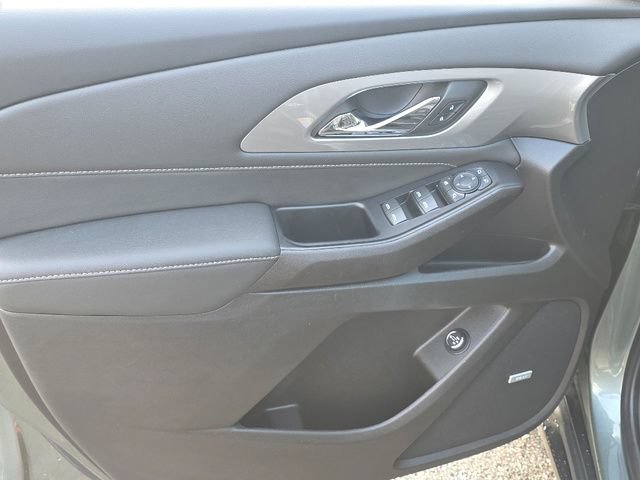 Used 2023 Silver Sage Metallic Chevrolet LT Leather image 32