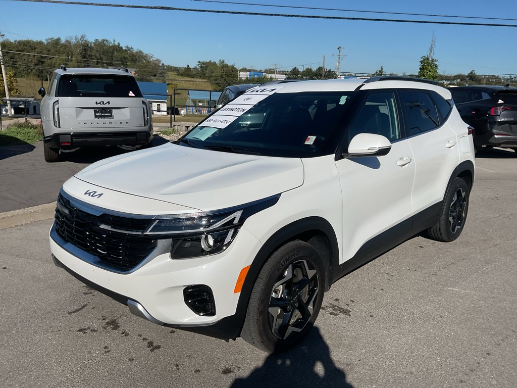 Used 2026 Snow White Pearl Kia EX image 4