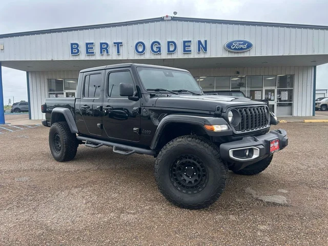 2024 Jeep Gladiator Sport