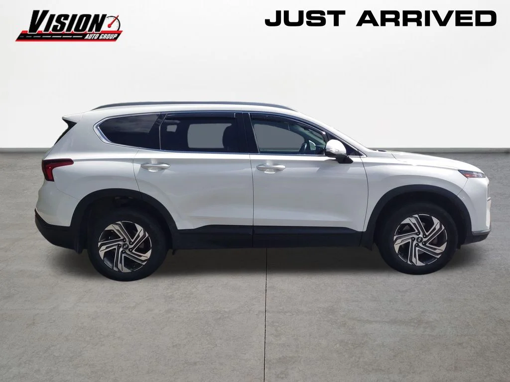 Used 2023 White Hyundai SEL image 6