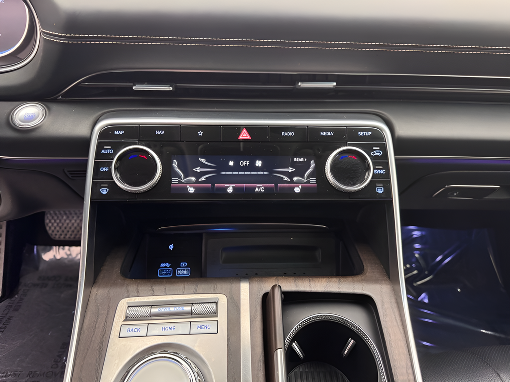Used 2024 Silver Genesis 2.5T image 34