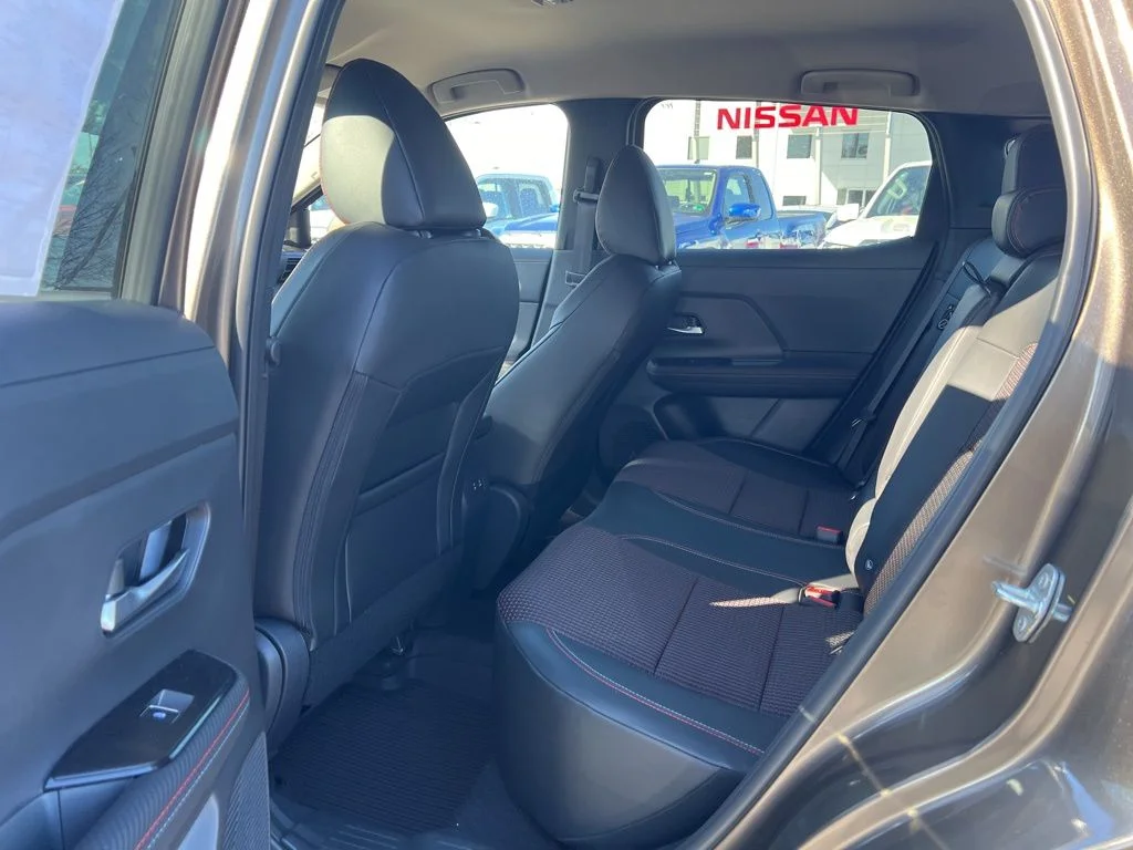 New 2025 Canyon Bronze Metallic Nissan SR image 14