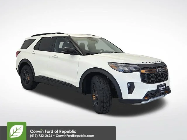 New 2026 Star White Metallic Tri-Coat Ford Tremor® image 45