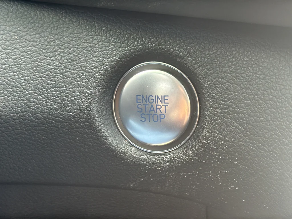 Used 2023 Blue Hyundai SEL image 30
