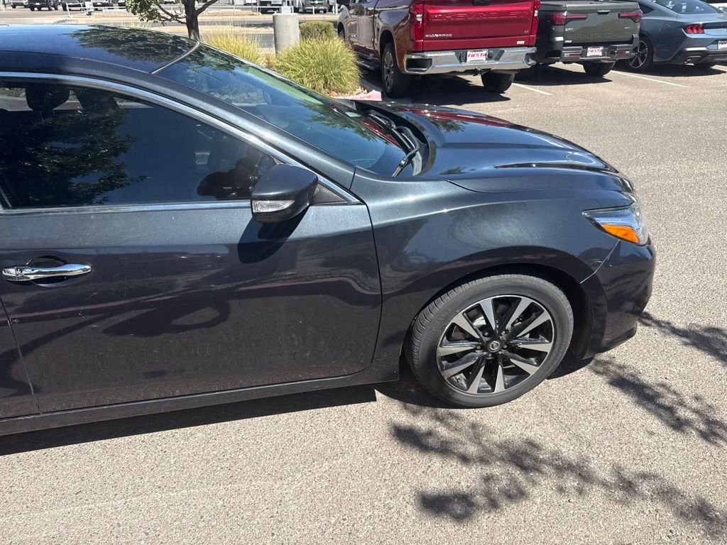Used 2018 Blue Nissan 2.5 SL image 21