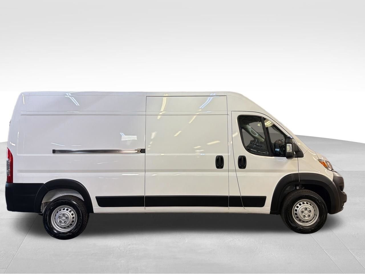 New 2026 Bright White Clear-Coat Exterior Paint RAM High Roof image 7