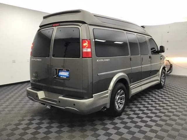 Used 2023 Special Exterior Color Chevrolet WT image 3