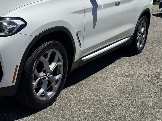 Used 2023 White BMW xDrive30i image 12