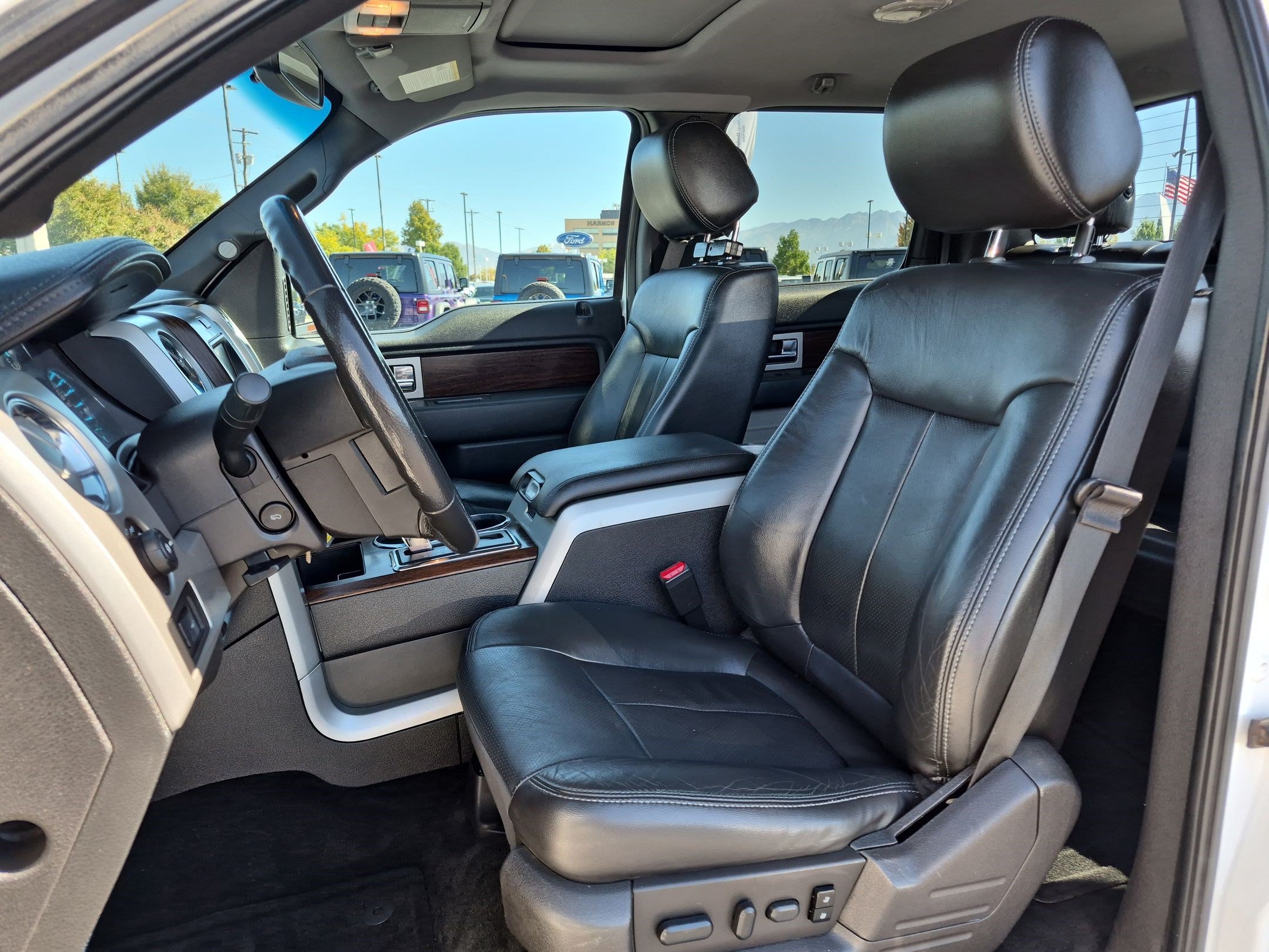 Used 2013 White Ford XL image 16