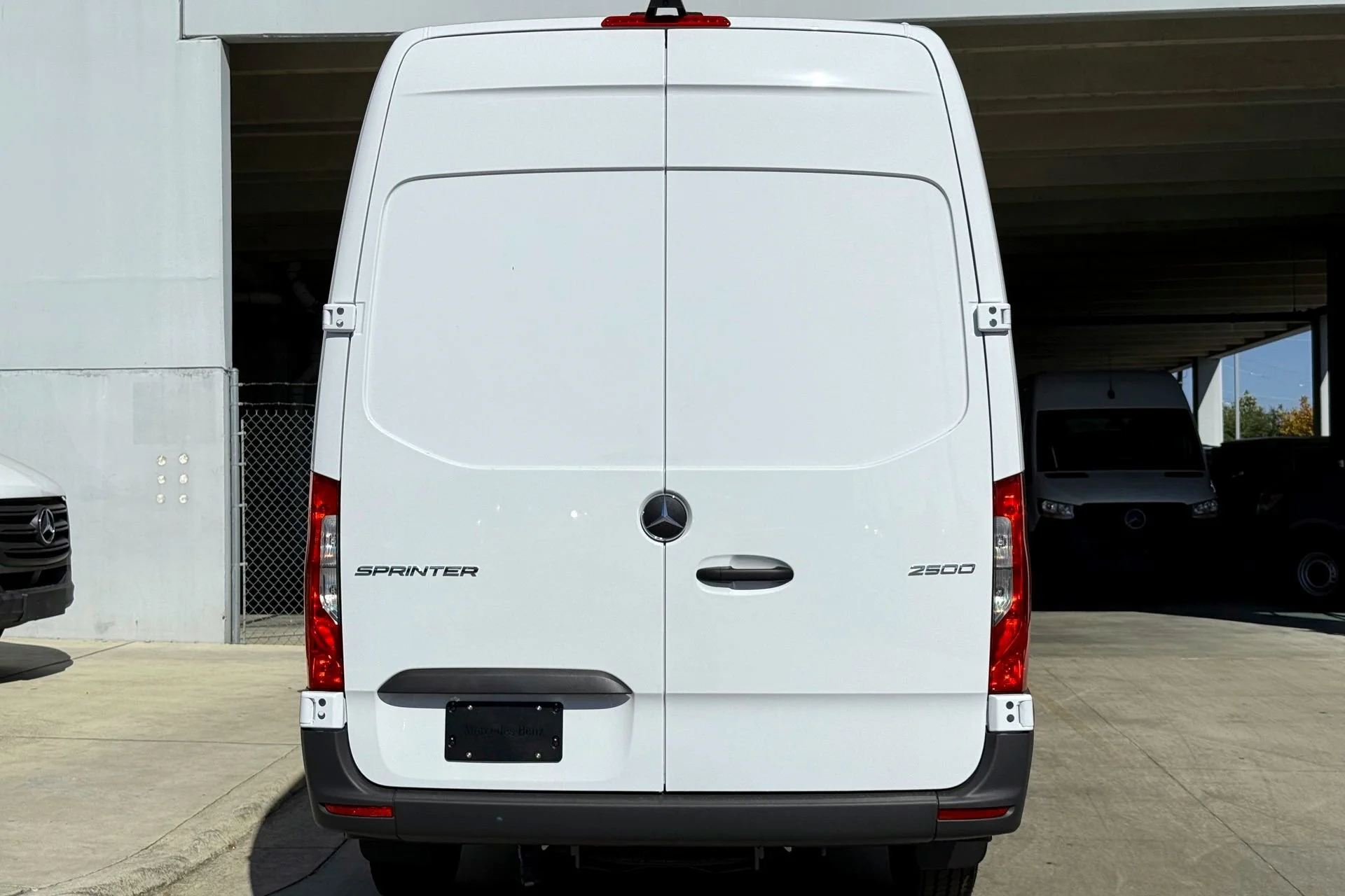 New 2026  Mercedes-Benz Cargo 170 WB image 6