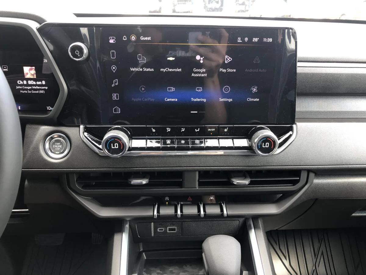 New 2026 Grey Chevrolet 4wd Crew Cab Trail image 14