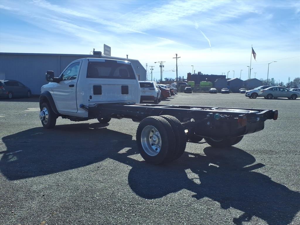 New 2026 Bright White Clear-Coat Exterior Paint RAM Tradesman/Big Horn image 17