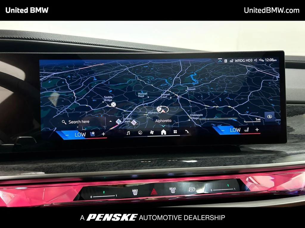 Used 2025 Mineral White Metallic BMW 760i xDrive image 18