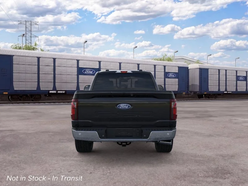 New 2026 Agate Black Metallic Ford XLT image 5