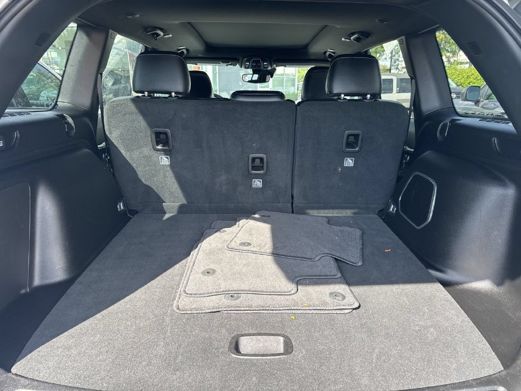 Used 2024 White Jeep 4xe image 22