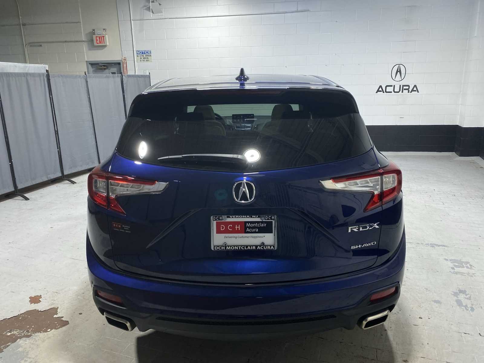 Certified Used 2023 Fathom Blue Pearl Acura  image 5