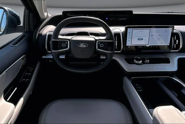 Used 2025 White Metallic Ford Active image 8