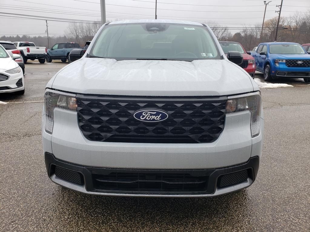 New 2025 Space White Metallic Ford XLT image 9