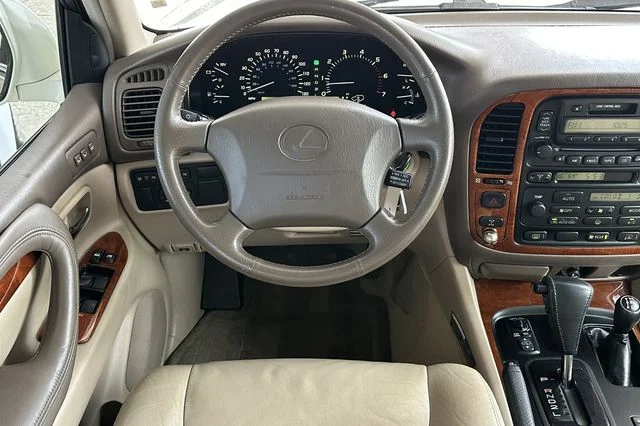 Used 1998  Lexus 470 image 16