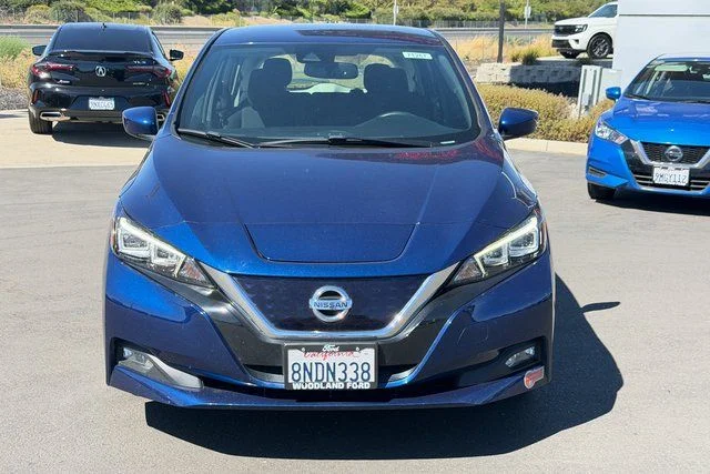 Used 2019 Blue Nissan SV image 3