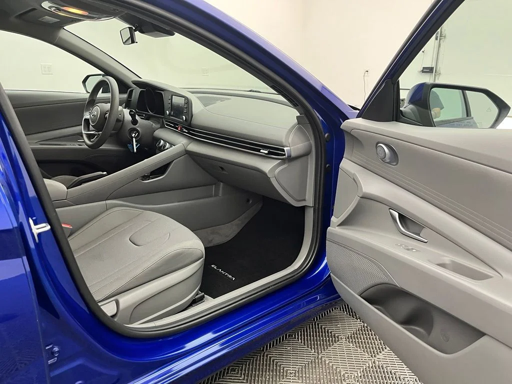 Used 2023 Blue Hyundai SE image 30