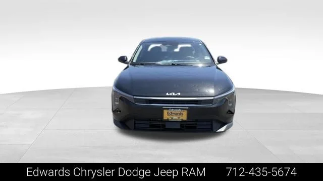 2026 Kia K4 LXS AT's photo