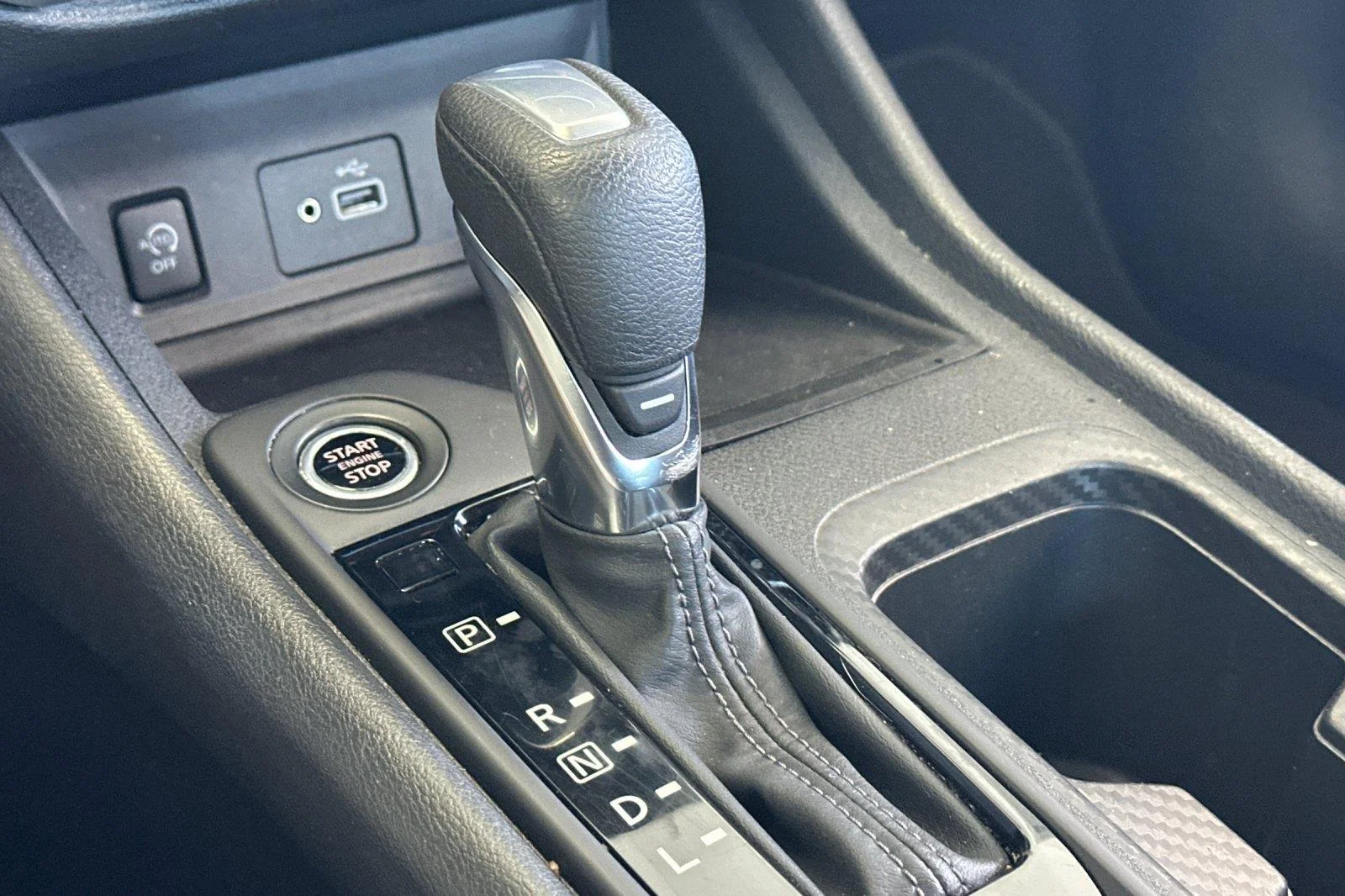 Certified Used 2024 Gun Metallic Nissan S image 20