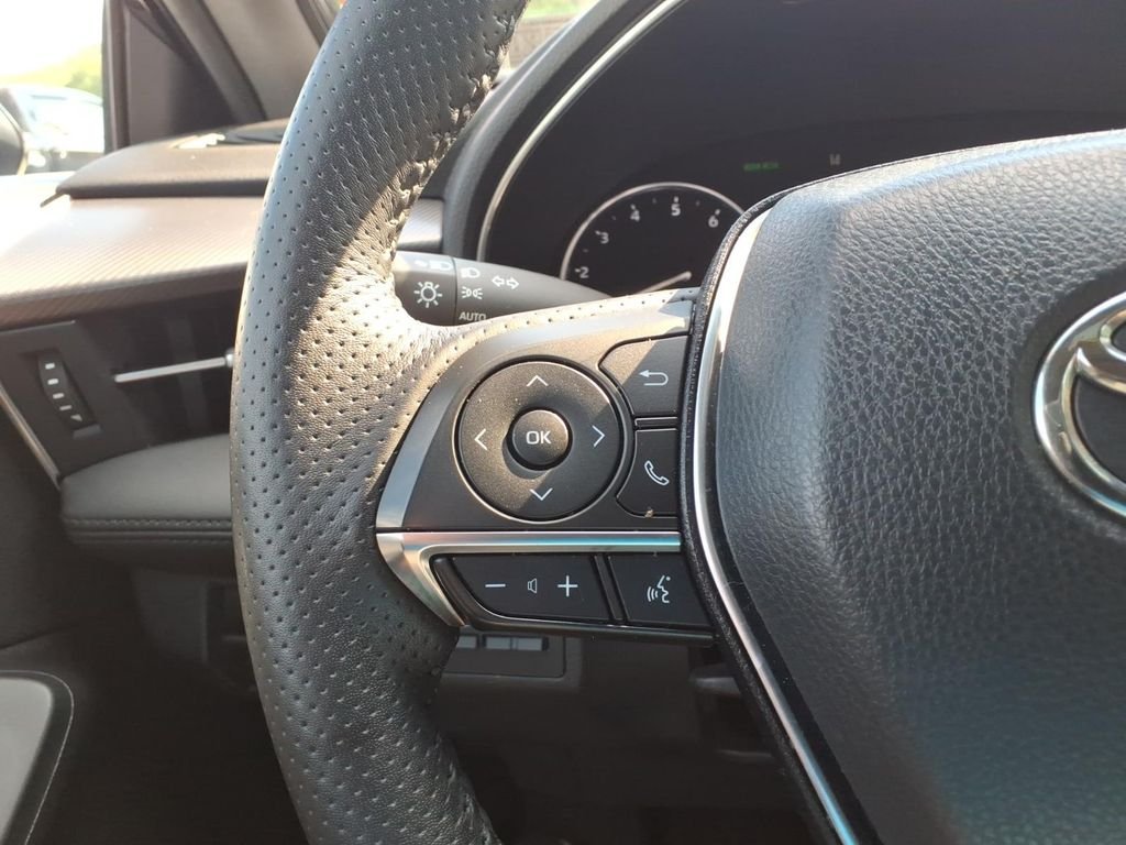 Used 2019 Midnight Black Metallic Toyota XSE image 22