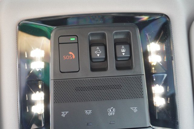 New 2025 Black Diamond Mitsubishi SE image 34