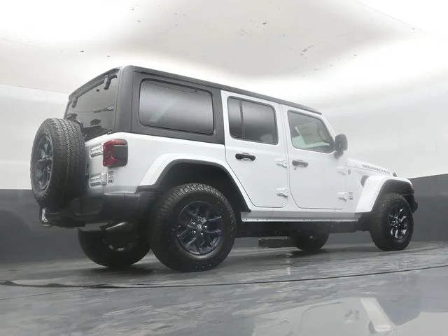 New 2026 Bright White Clear-Coat Exterior Paint Jeep 85th Anniversary Edition image 42