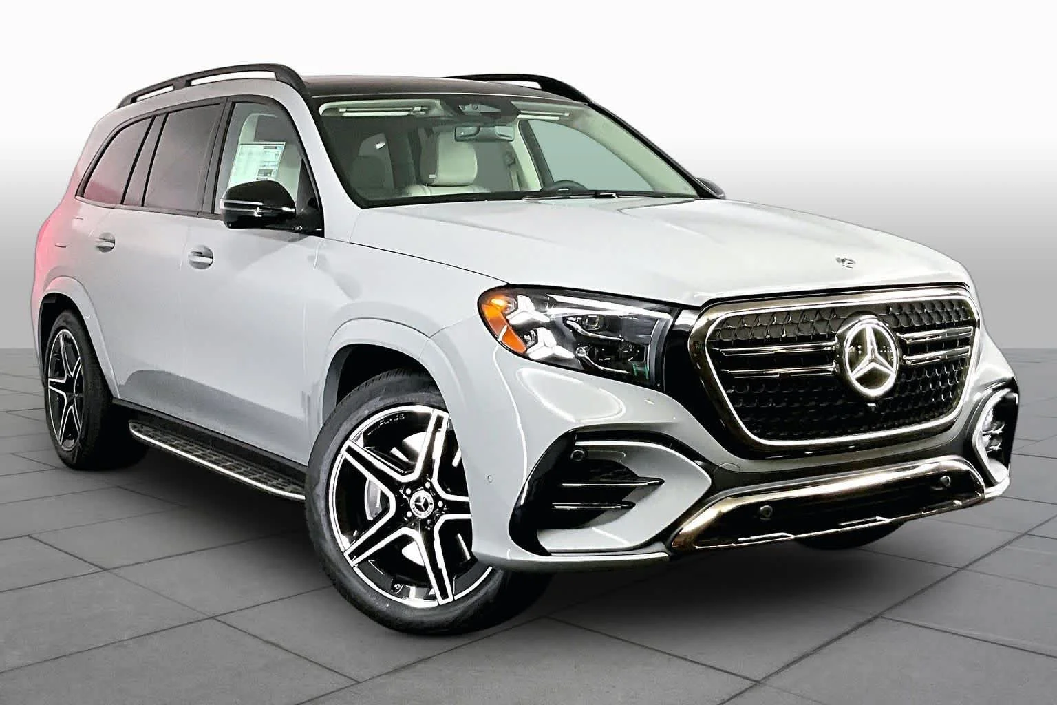New 2027 MANUFAKTUR Alpine Grey Mercedes-Benz GLS 450 image 2