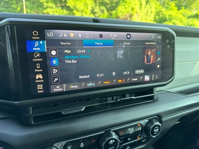 Used 2024  Jeep Sahara image 20