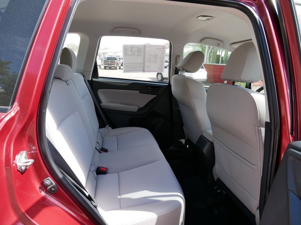 Used 2016 Red Subaru 2.5i image 9