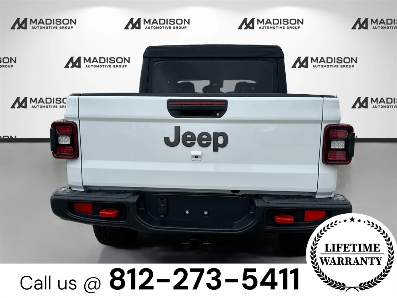 New 2025 Bright White Clearcoat Jeep Rubicon image 6
