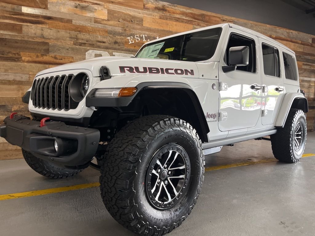 New 2026 Bright White Clear-Coat Exterior Paint Jeep Rubicon X image 15