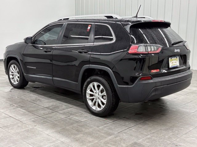 Used 2019 Black Jeep Latitude image 4