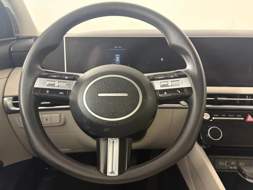 Used 2025 Red Hyundai SEL image 6