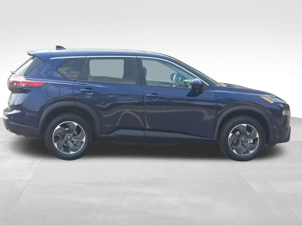 2025 Nissan Rogue SV - Photo 10