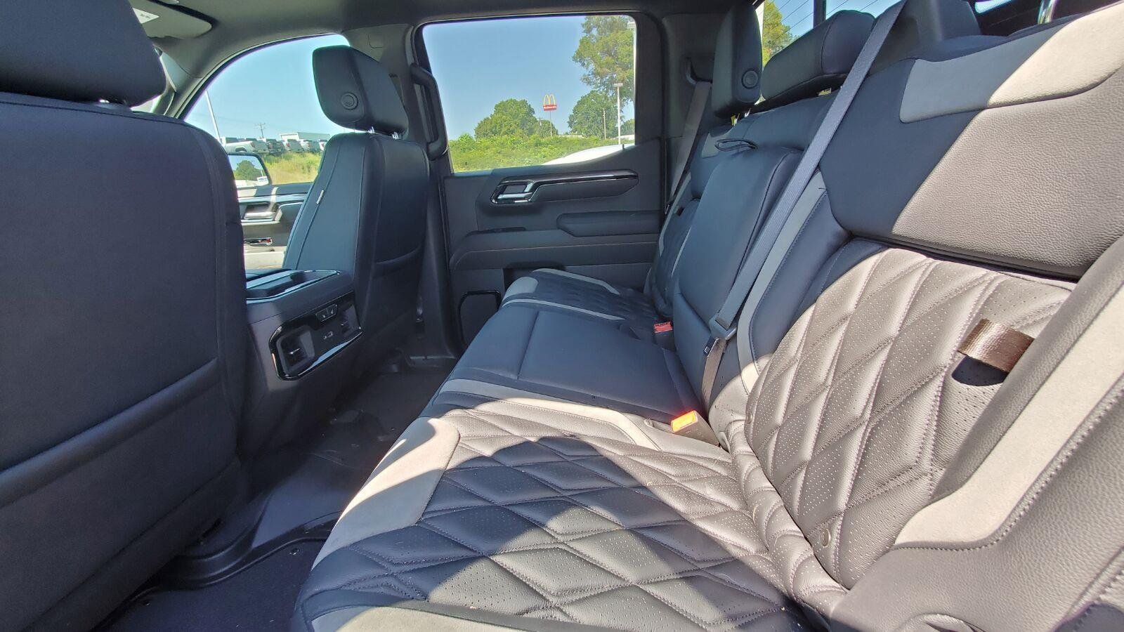Used 2026 Onyx Black GMC AT4 image 5