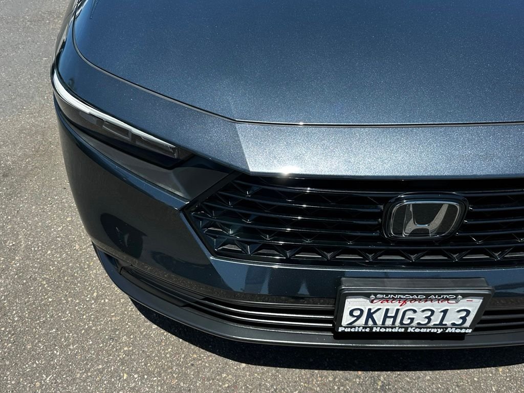 Used 2024  Honda LX image 4