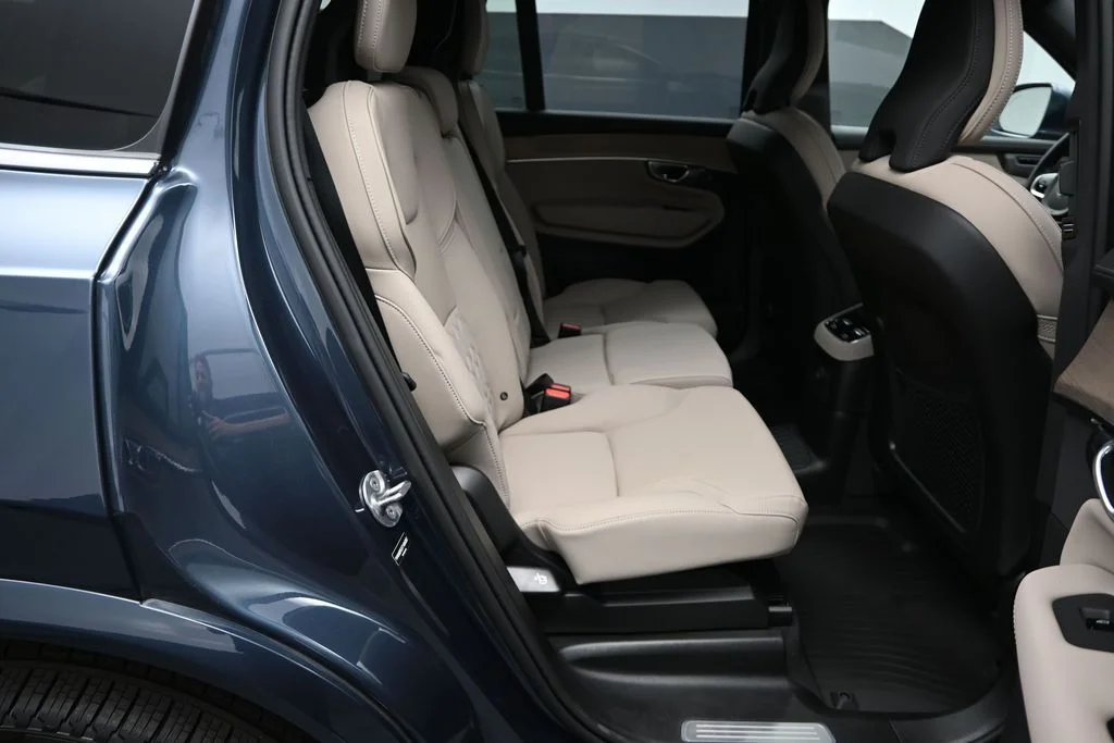 New 2026 Denim Blue Volvo T8 Plus image 19
