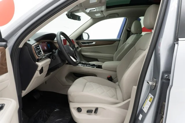 2026 Volkswagen Atlas SE w/Tech - Photo 17
