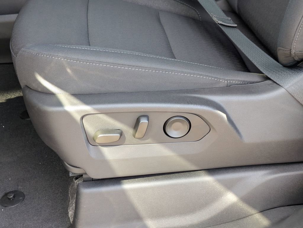 2025 Chevrolet Silverado 1500 LT - Photo 17