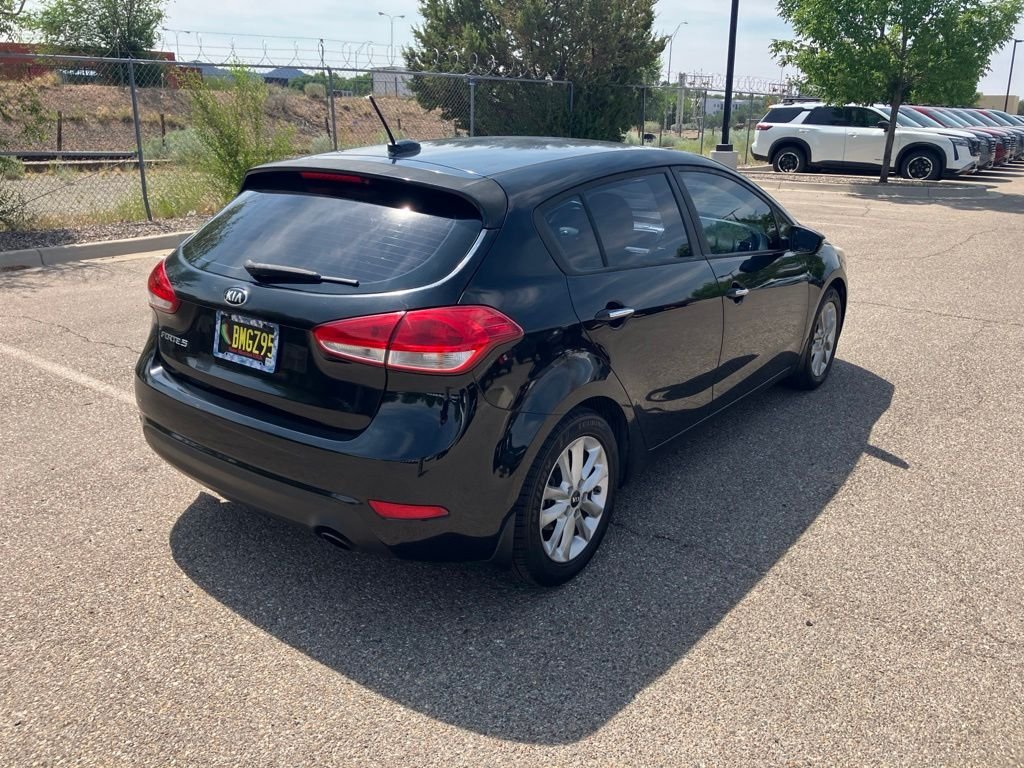 Used 2017 Black Kia LX image 7