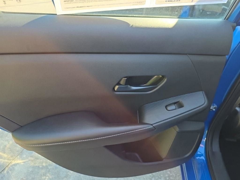 2025 Nissan Sentra SV - Photo 27