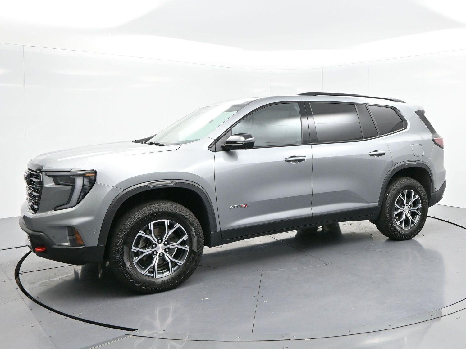 Used 2025 Sterling Metallic GMC AT4 image 4