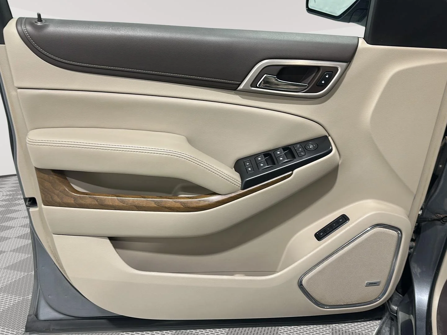 Used 2019 SATIN STEEL METALLIC GMC Denali image 19